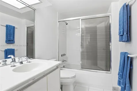 605 Ocean Drive Key Biscayne FL 33149