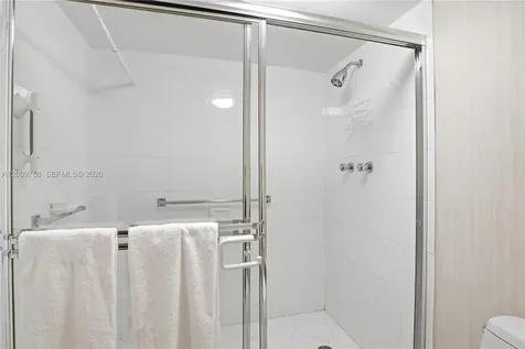 605 Ocean Drive Key Biscayne FL 33149