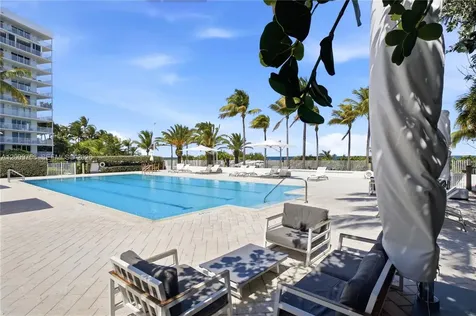 605 Ocean Drive Key Biscayne FL 33149