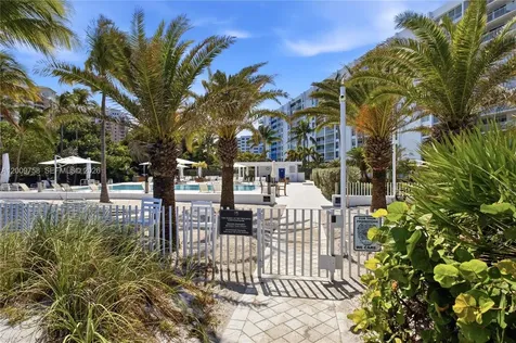 605 Ocean Drive Key Biscayne FL 33149