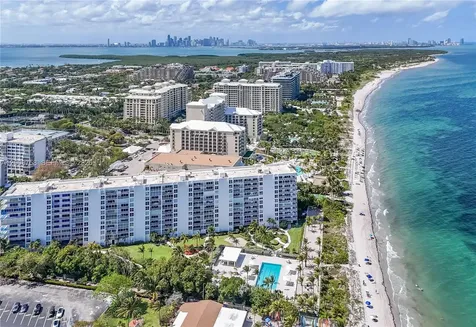605 Ocean Drive Key Biscayne FL 33149