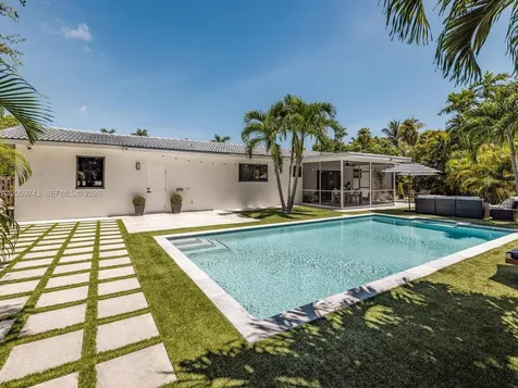 11504 NE 6th Avenue Biscayne Park FL 33161