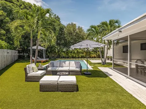11504 NE 6th Avenue Biscayne Park FL 33161