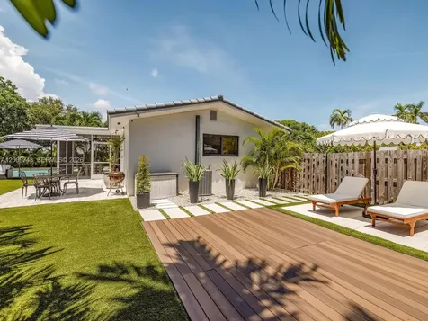 11504 NE 6th Avenue Biscayne Park FL 33161