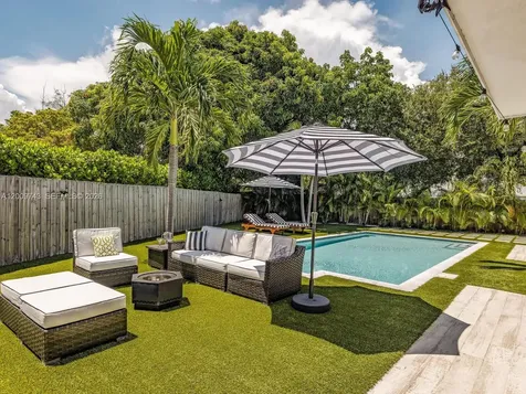 11504 NE 6th Avenue Biscayne Park FL 33161