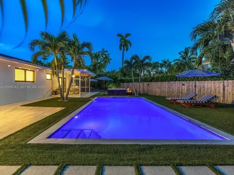 11504 NE 6th Avenue Biscayne Park FL 33161