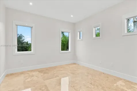 6080 SW 104th Street Pinecrest FL 33156