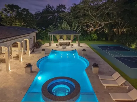 6080 SW 104th Street Pinecrest FL 33156