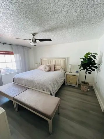 921 NW 133rd Avenue Miami FL 33182