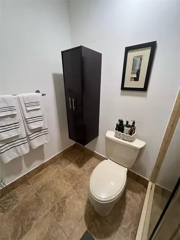 921 NW 133rd Avenue Miami FL 33182