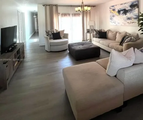 921 NW 133rd Avenue Miami FL 33182