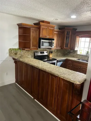 921 NW 133rd Avenue Miami FL 33182