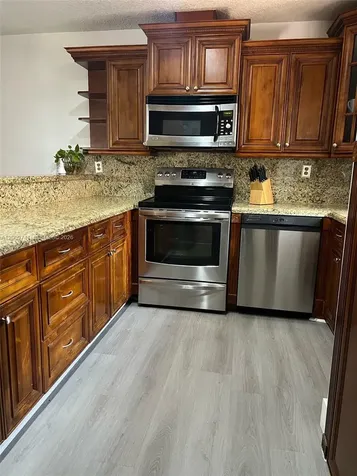 921 NW 133rd Avenue Miami FL 33182
