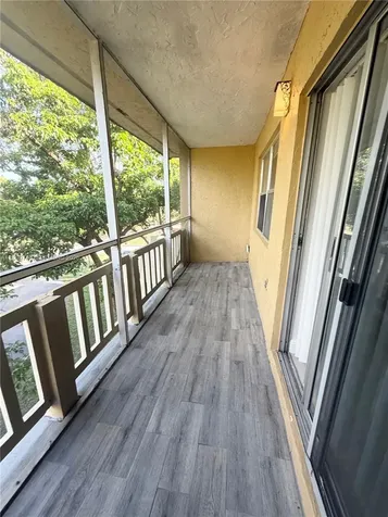 10762 La Placida Drive Coral Springs FL 33065