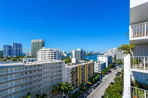 1331 Lincoln Road Miami Beach FL 33139