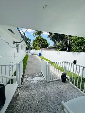 3418 SW 23rd Terrace Miami FL 33145