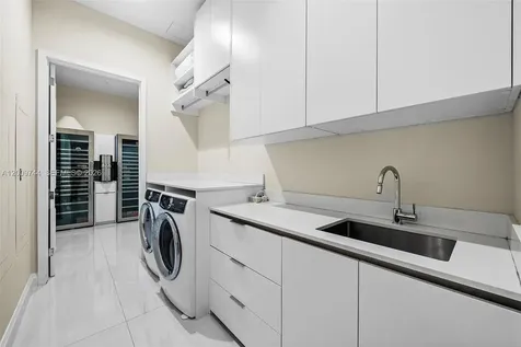 10201 Collins Avenue Bal Harbour FL 33154