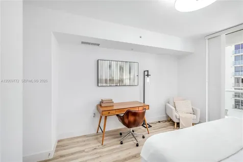253 NE 2nd Street Miami FL 33132