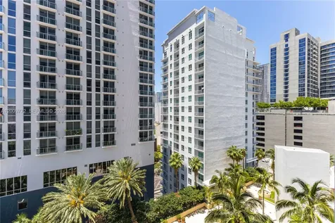 253 NE 2nd Street Miami FL 33132