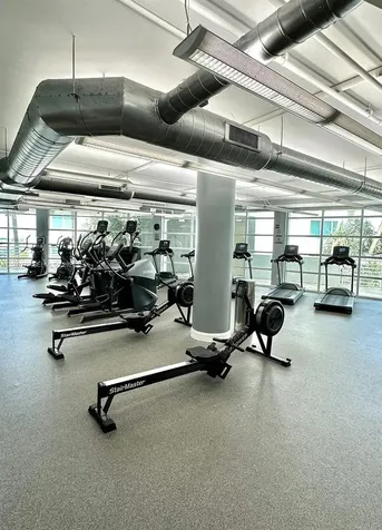 253 NE 2nd Street Miami FL 33132