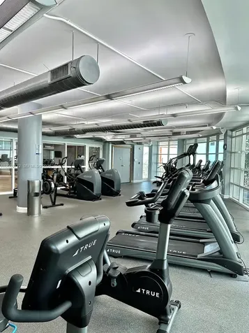 253 NE 2nd Street Miami FL 33132