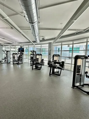 253 NE 2nd Street Miami FL 33132