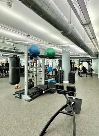 253 NE 2nd Street Miami FL 33132