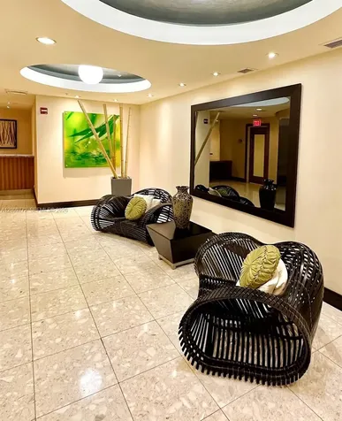 253 NE 2nd Street Miami FL 33132
