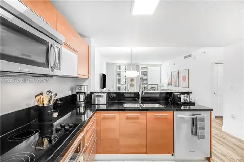 253 NE 2nd Street Miami FL 33132