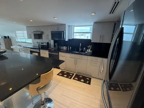1150 Collins Avenue Miami Beach FL 33139
