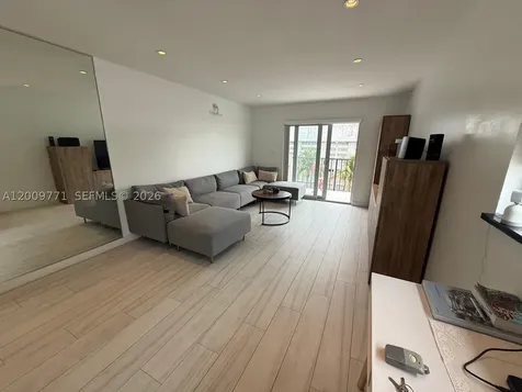 1150 Collins Avenue Miami Beach FL 33139