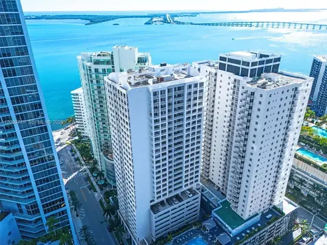 170 SE 14th Street Miami FL 33131