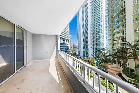 170 SE 14th Street Miami FL 33131