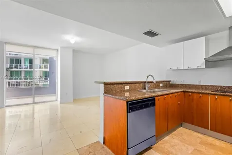 170 SE 14th Street Miami FL 33131
