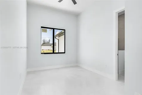 2303 NW 35 Avenue Cape Coral FL 33993