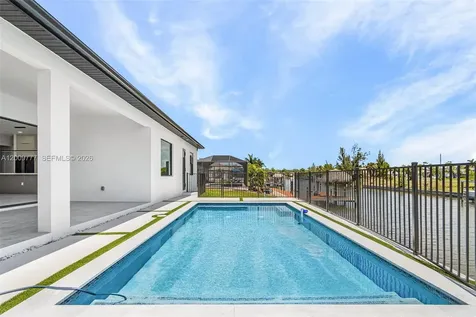 2303 NW 35 Avenue Cape Coral FL 33993