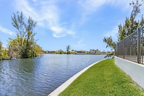 2303 NW 35 Avenue Cape Coral FL 33993