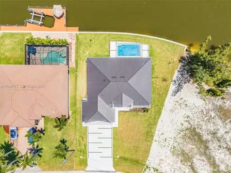2303 NW 35 Avenue Cape Coral FL 33993