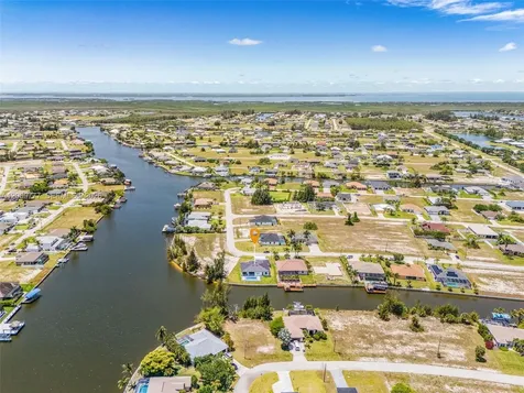 2303 NW 35 Avenue Cape Coral FL 33993
