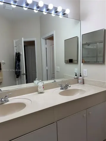 3955 NE 13th Drive Homestead FL 33033