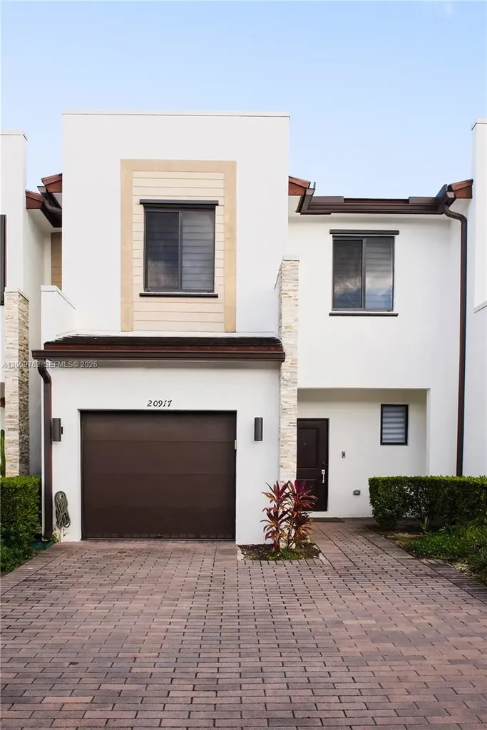 20917 NE 8th Avenue Miami FL 33179