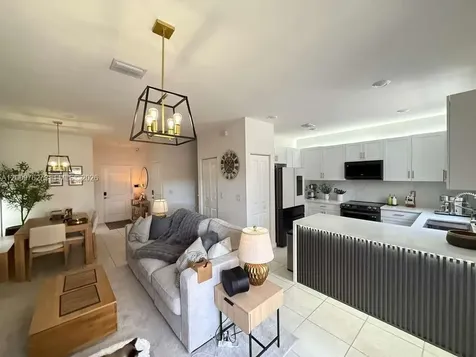 20917 NE 8th Avenue Miami FL 33179