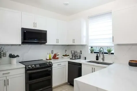 20917 NE 8th Avenue Miami FL 33179