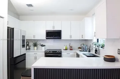 20917 NE 8th Avenue Miami FL 33179