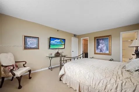3300 W Rolling Hills Circle Davie FL 33328