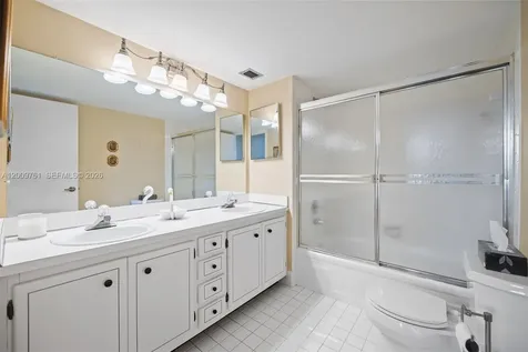 3300 W Rolling Hills Circle Davie FL 33328