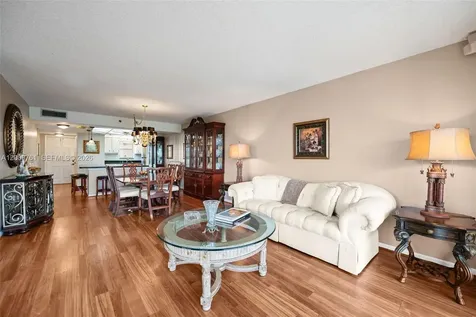 3300 W Rolling Hills Circle Davie FL 33328