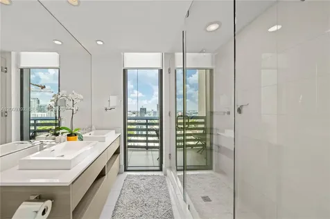 460 NE 28th Street Miami FL 33137
