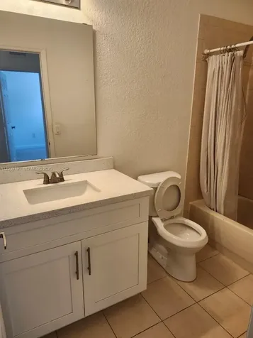 11425 NW 76th Terrace Doral FL 33178
