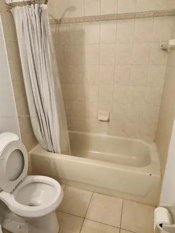 11425 NW 76th Terrace Doral FL 33178